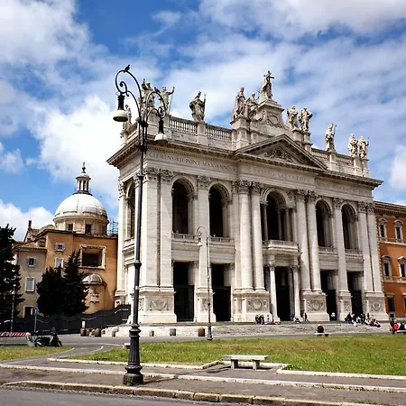 Lch-lateran Charming House Daire *